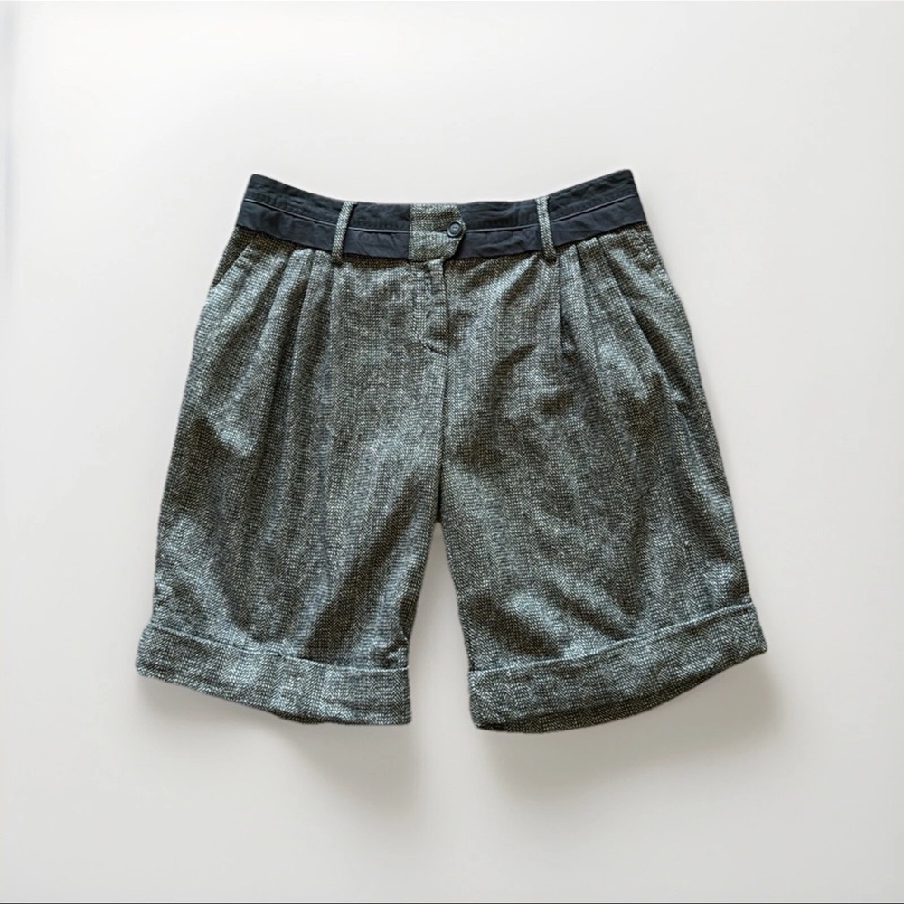 D&G Gray Bermuda Shorts with Textured Pleats